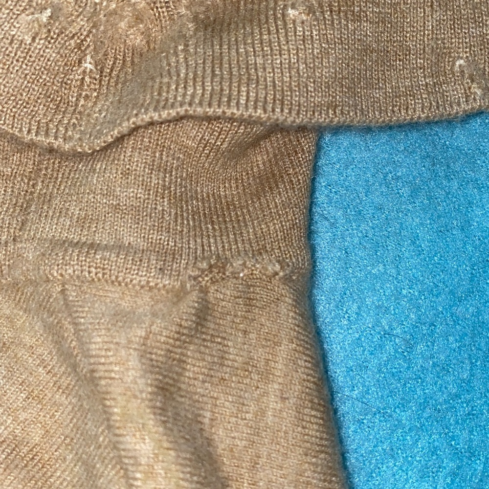 LAND’S END cashmere turtleneck long sleeve classic sweater tan FLAWED size L - Picture 11 of 11